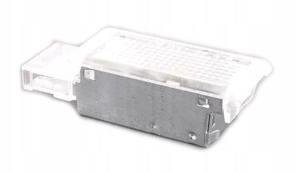 Lampa oświetlenia wnętrza - OE 6L0 947 415