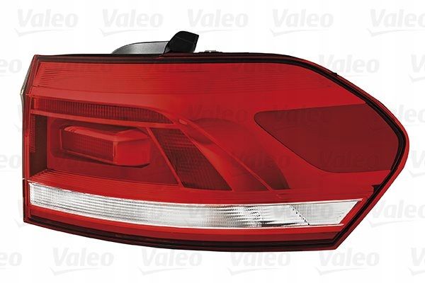 Lampa tylna prawa - VALEO 047046