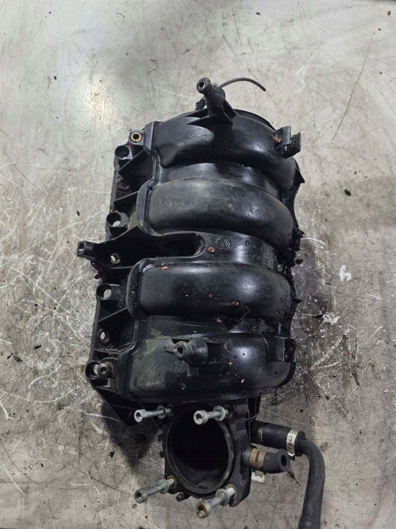 Element turbosprężarki - OE 038129