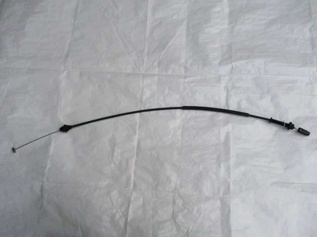Linka gazu - OE 18 20 132 08R