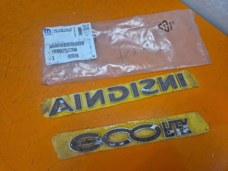 Emblemat - OE YR00252280