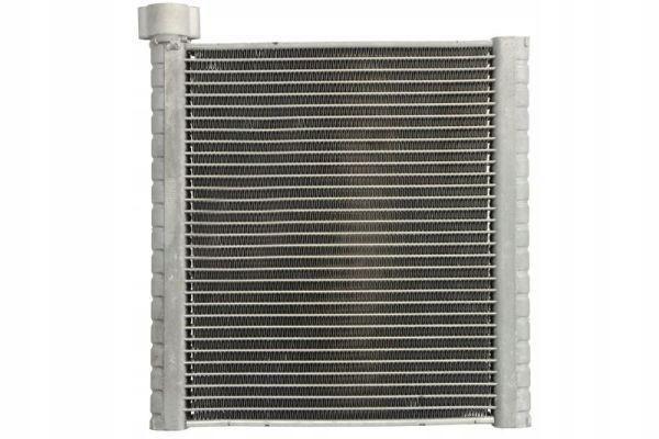 Parownik klimatyzacji - THERMOTEC KTT150052