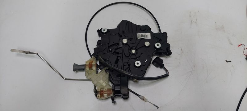 Zamek drzwi - OE 2K5 843 654C