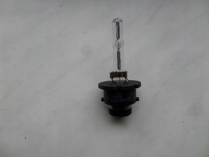 Żarówka Xenon D2S 4300K 85V 35W P32D-2 - M-TECH MTEZMPD2S43